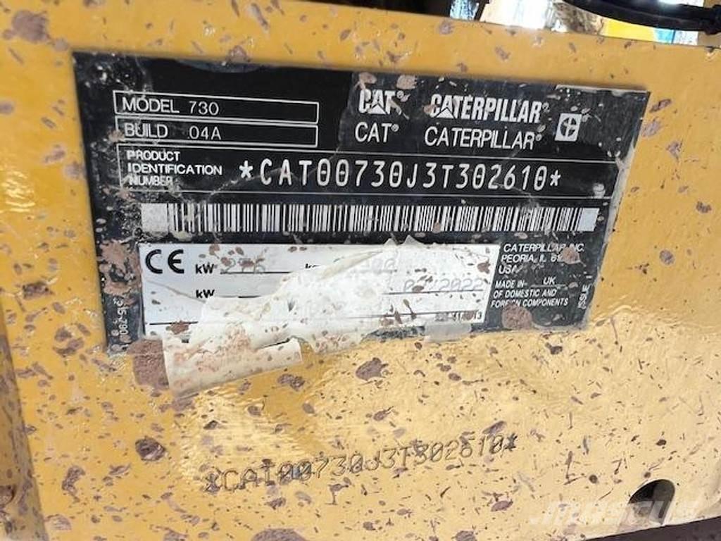 CAT 730 Kĺbové nákladné autá
