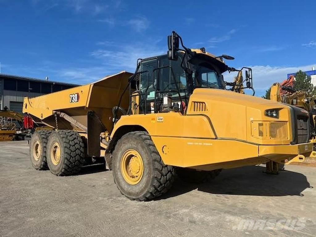 CAT 730 Kĺbové nákladné autá