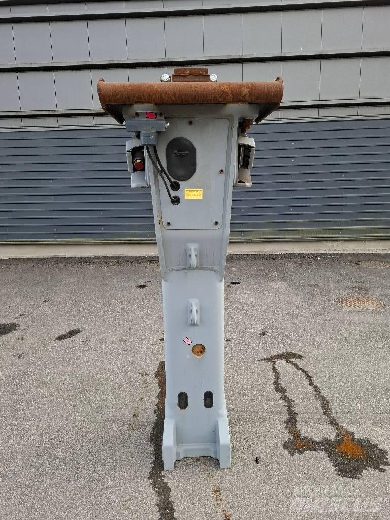 Epiroc EC 155CL Búracie kladivá / Zbíjačky