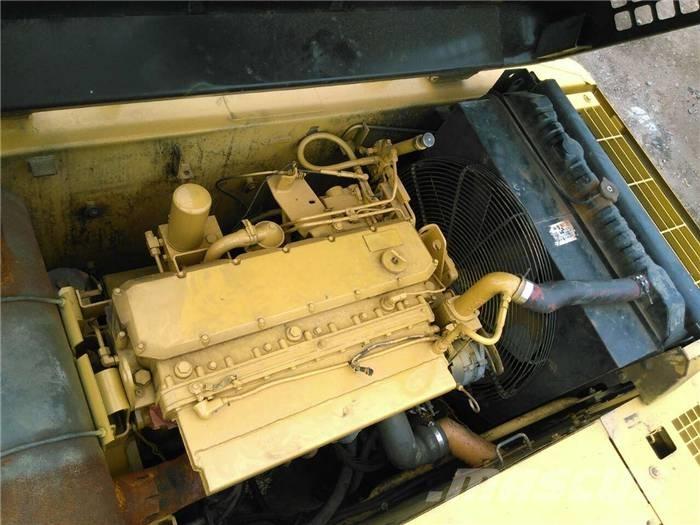 CAT 325 B Pásové rýpadlá