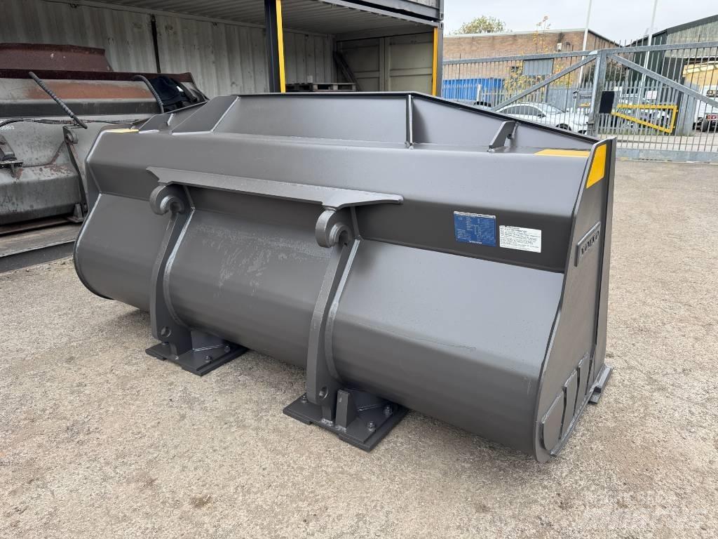Volvo 2.6m GP Bucket Lopaty