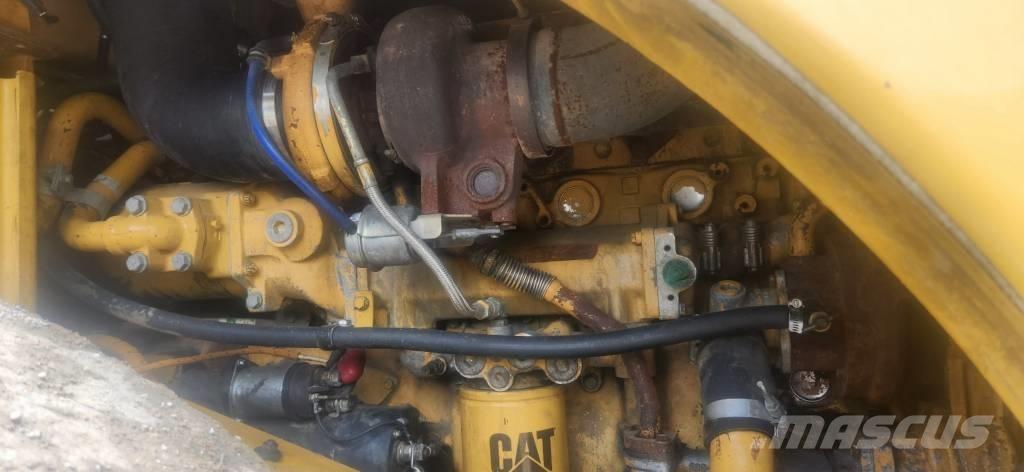 CAT 972 H Kolesové nakladače