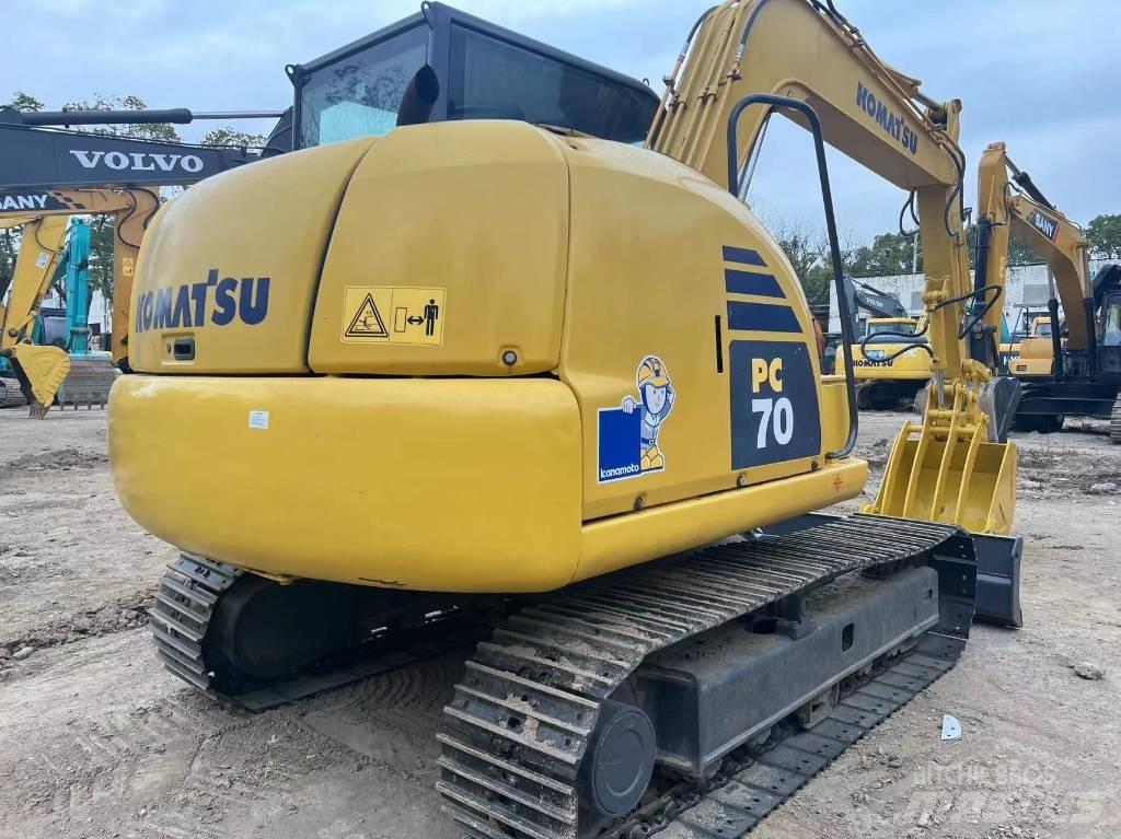 Komatsu PC 70-8 Pásové rýpadlá
