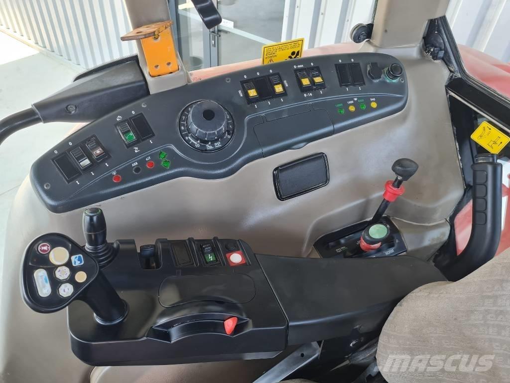 Case IH CVX 170 Traktory