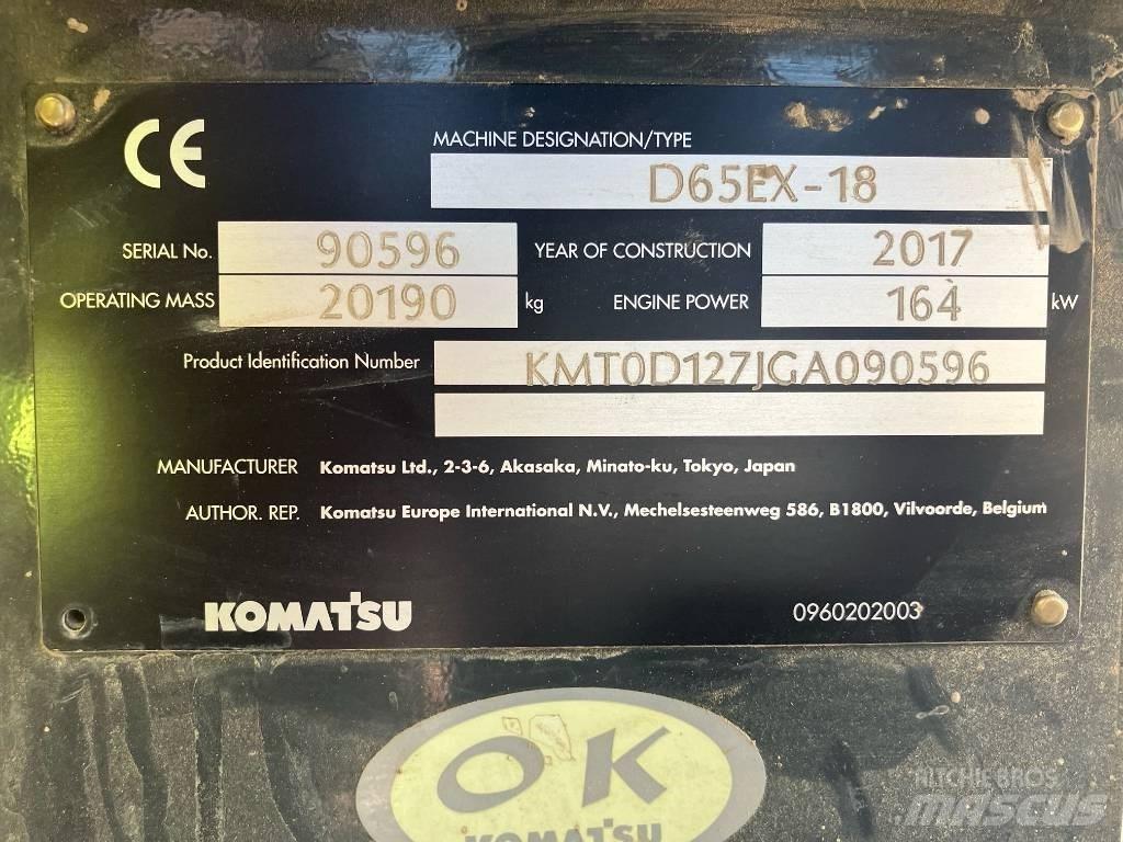 Komatsu D65 EX-18 Pásové dozéry