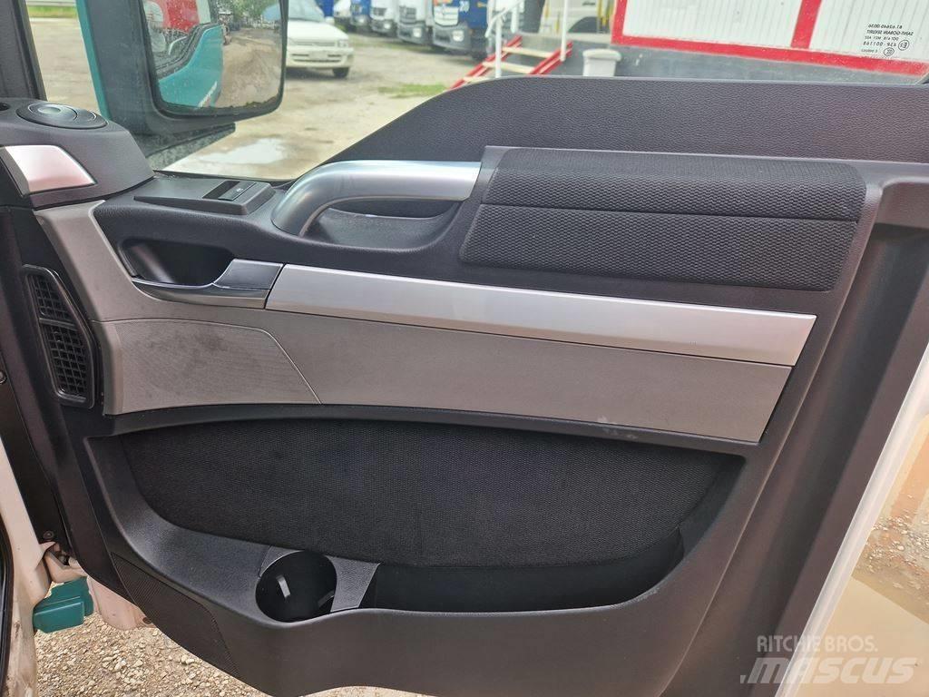 MAN TGX 26.440 Kabíny a interiér