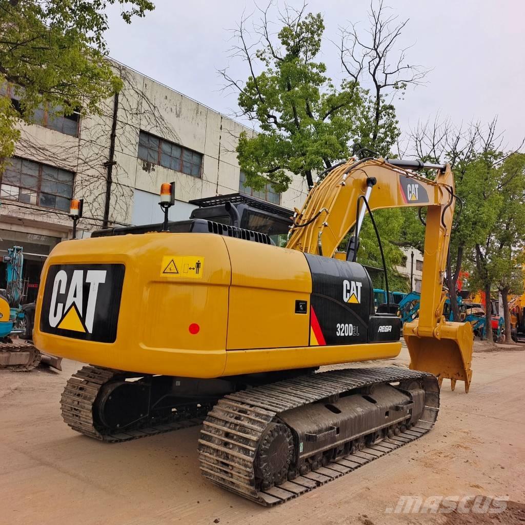 CAT 320 D 2 L Pásové rýpadlá