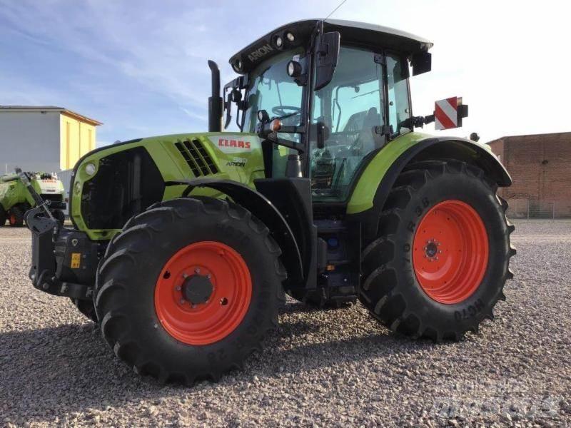 CLAAS ARION 530 Traktory