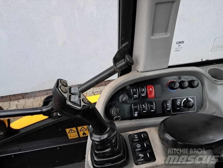 JCB TM 320 S Teleskopické nakladače pre poľnohospodárstvo