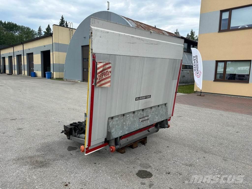 Dhollandia  Nákladné výťahy