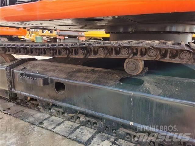 Hitachi EX 120 Pásové rýpadlá