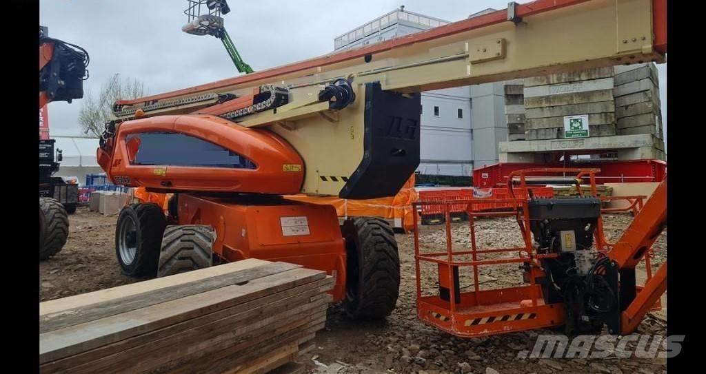 JLG 1250 AJP Kĺbové plošiny
