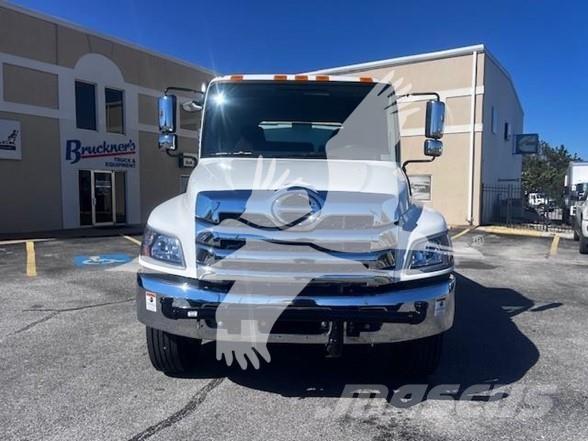 Hino L7 Cisternové nákladné vozidlá