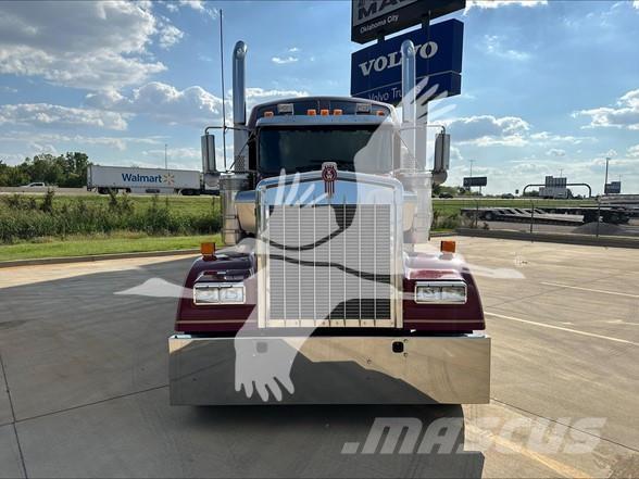Kenworth W900L Ťahače