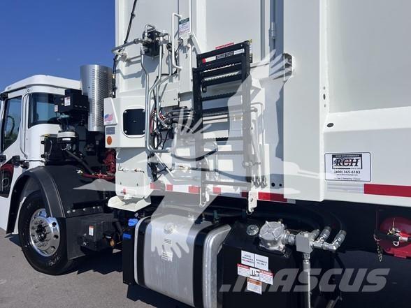 Mack LR64R Smetiarske vozidlá