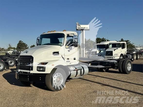 Mack MD6 Nákladné vozidlá bez nadstavby