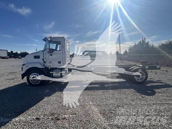 Mack MD6 Nákladné vozidlá bez nadstavby