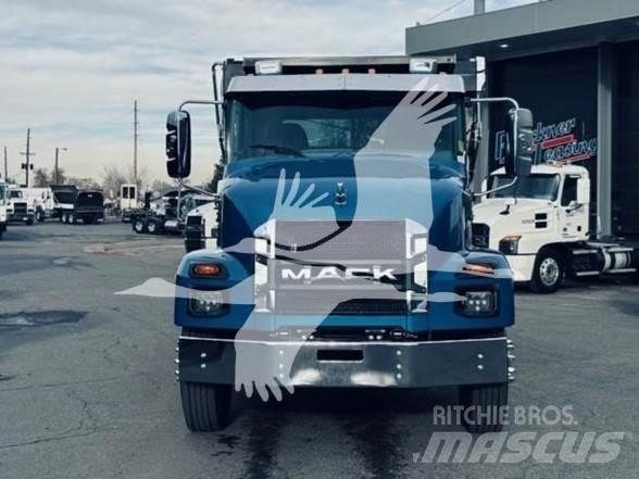 Mack MD6 Sklápače