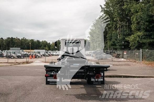 Mack MD6 Nákladné vozidlá bez nadstavby