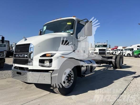 Mack MD6 Nákladné vozidlá bez nadstavby