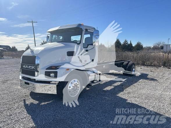 Mack MD6 Nákladné vozidlá bez nadstavby