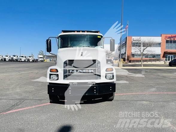 Mack MD6 Sklápače