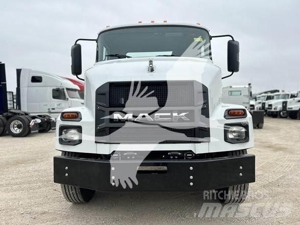 Mack MD6 Nákladné vozidlá bez nadstavby