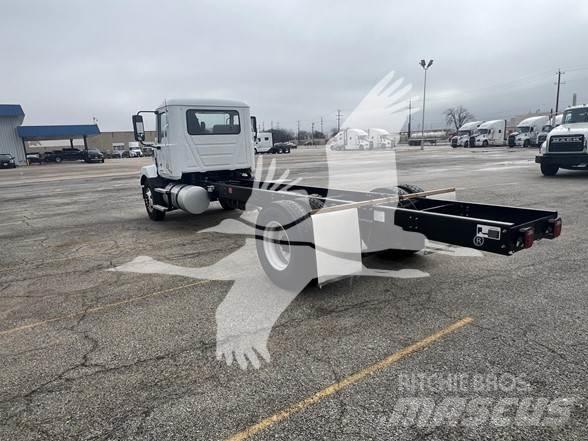 Mack MD6 Nákladné vozidlá bez nadstavby