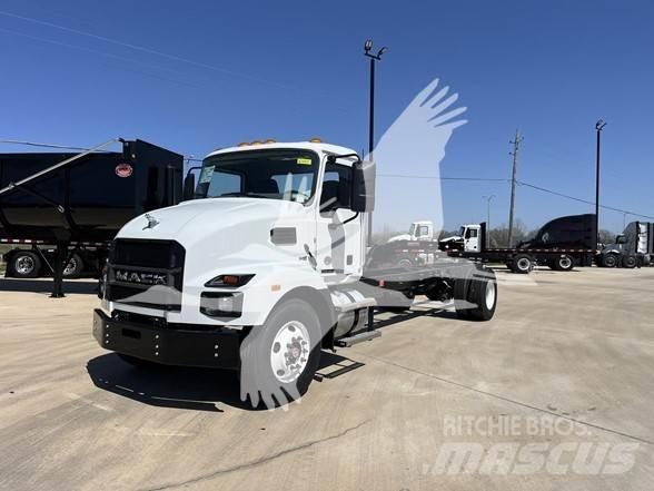 Mack MD6 Nákladné vozidlá bez nadstavby