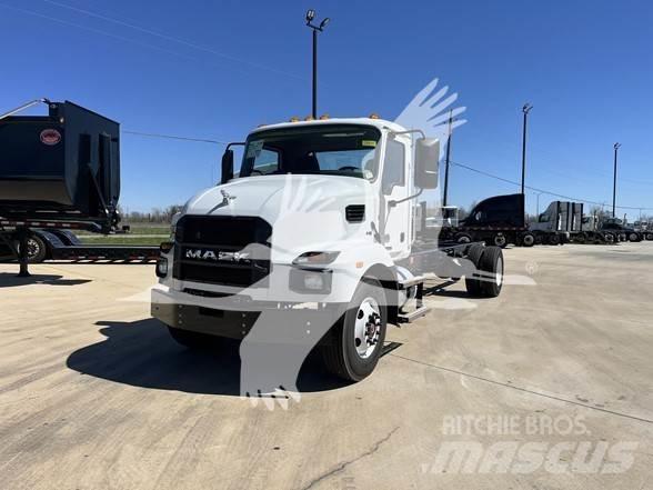 Mack MD6 Nákladné vozidlá bez nadstavby