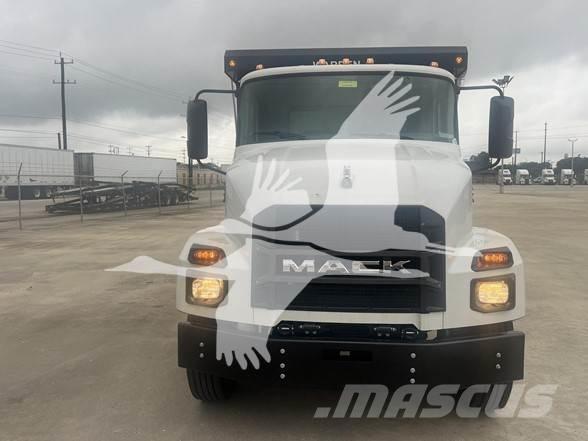 Mack MD6 Sklápače