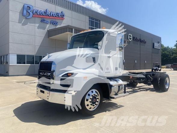 Mack MD6 Nákladné vozidlá bez nadstavby