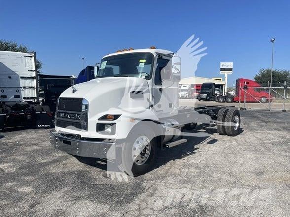 Mack MD6 Nákladné vozidlá bez nadstavby