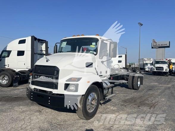 Mack MD6 Nákladné vozidlá bez nadstavby