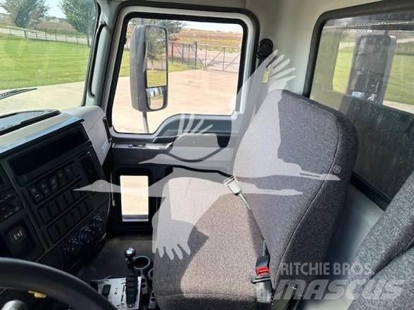 Mack MD7 Sklápače