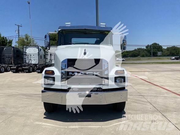 Mack MD7 Nákladné vozidlá bez nadstavby