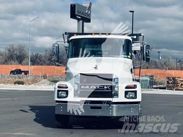 Mack MD7 Stavebníctvo - ostatné