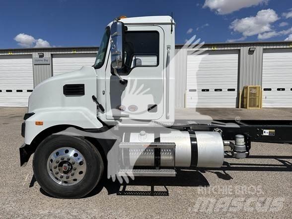 Mack MD7 Nákladné vozidlá bez nadstavby