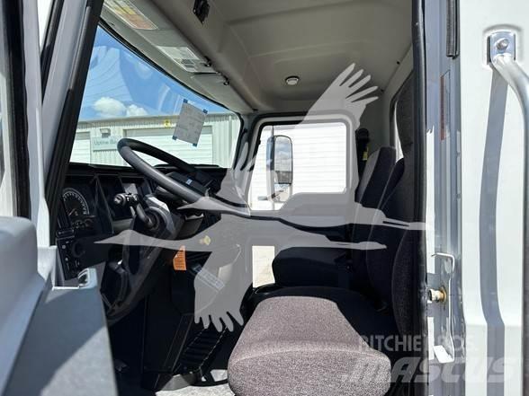 Mack MD7 Nákladné vozidlá bez nadstavby