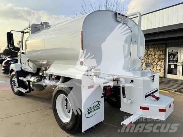 Mack MD7 Cisternové nákladné vozidlá