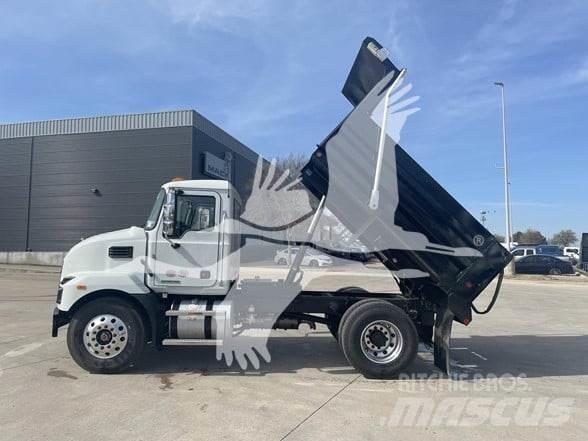 Mack MD7 Sklápače