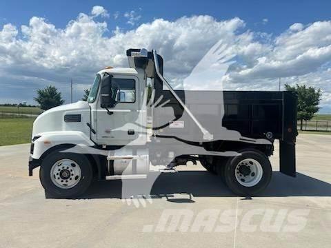Mack MD7 Sklápače