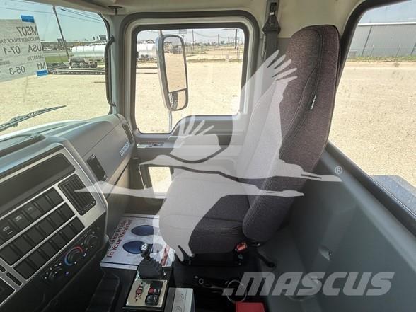 Mack MD7 Sklápače