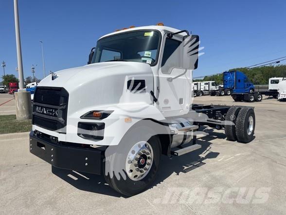 Mack MD7 Nákladné vozidlá bez nadstavby