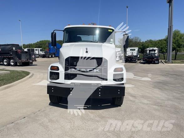 Mack MD7 Nákladné vozidlá bez nadstavby