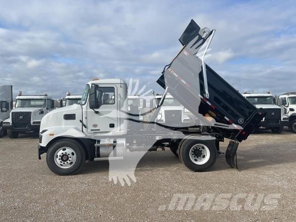 Mack MD7 Sklápače