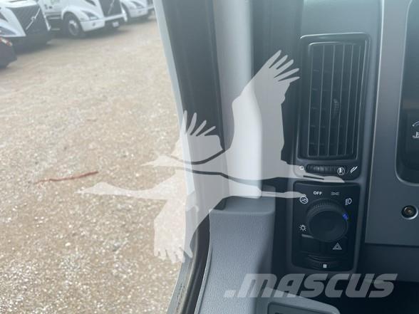 Mack MD7 Sklápače