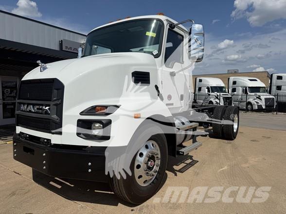 Mack MD7 Nákladné vozidlá bez nadstavby