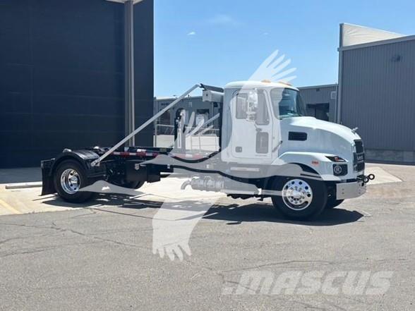 Mack MD7 Stavebníctvo - ostatné