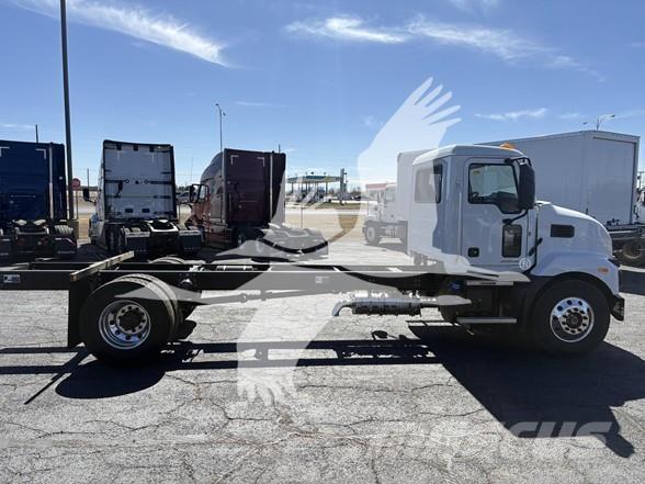 Mack MD7 Nákladné vozidlá bez nadstavby